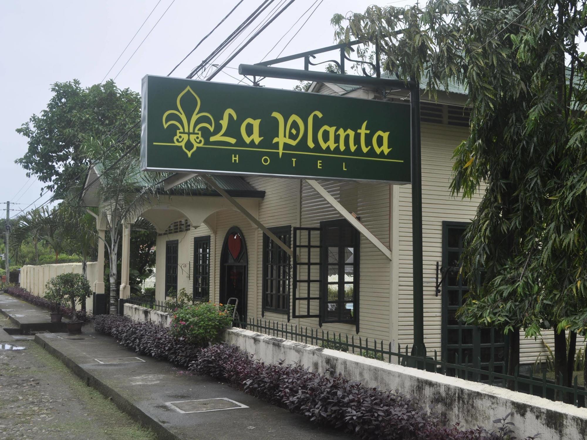 La Planta Hotel And Restaurant, Inc. Bais Bagian luar foto