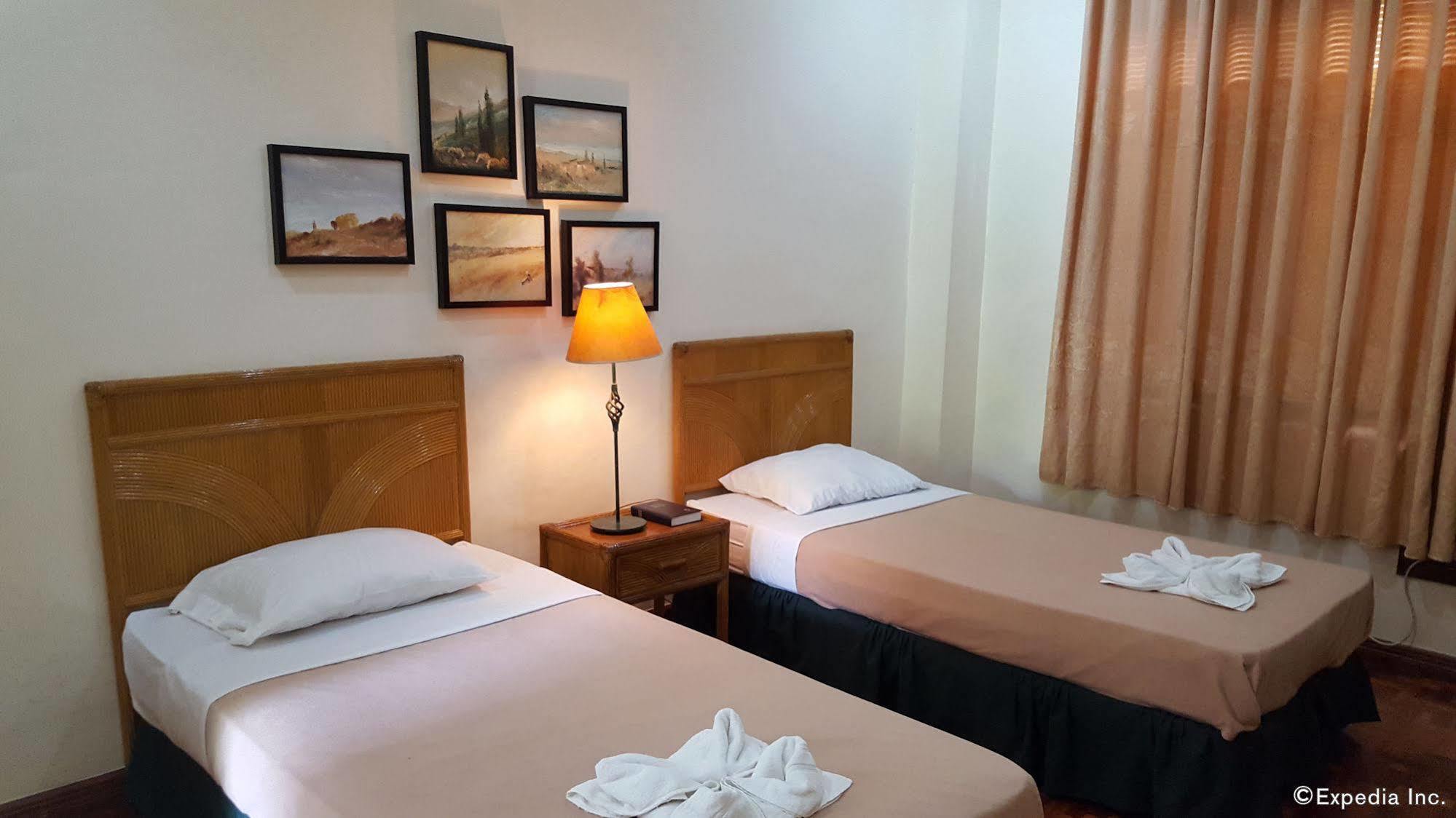 La Planta Hotel And Restaurant, Inc. Bais Bagian luar foto